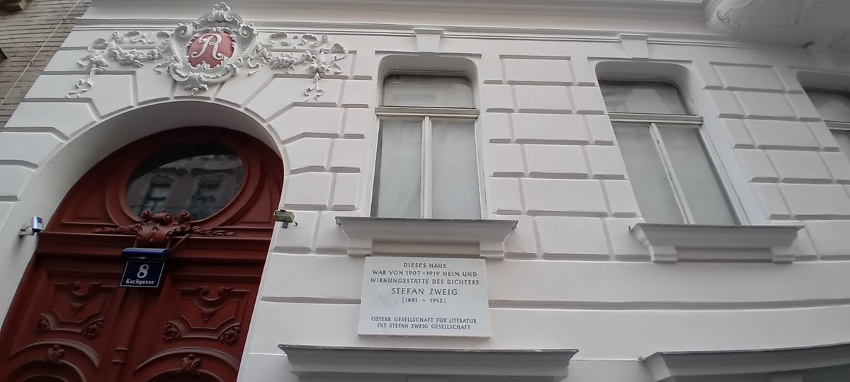 Hoy he hecho una visita que me ha conmovido. El 8 de la Kochgasse de Viena. La casa de Stefan Zweig.