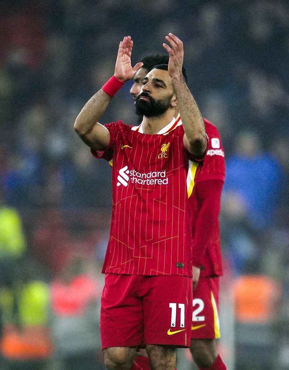 uwimaclarisse's tweet photo. Iyi nkuru ubanza atari nziza!
Mo Salah yatangaje ko iyi ari sezo ye yanyuma muri Liverpool:
"I really want to win the Premier League this season as it's my last year at the club. I want to give something special to the City."
Iyi nkuru uyakiriye ute?
#BetSmall with @betPawaRW