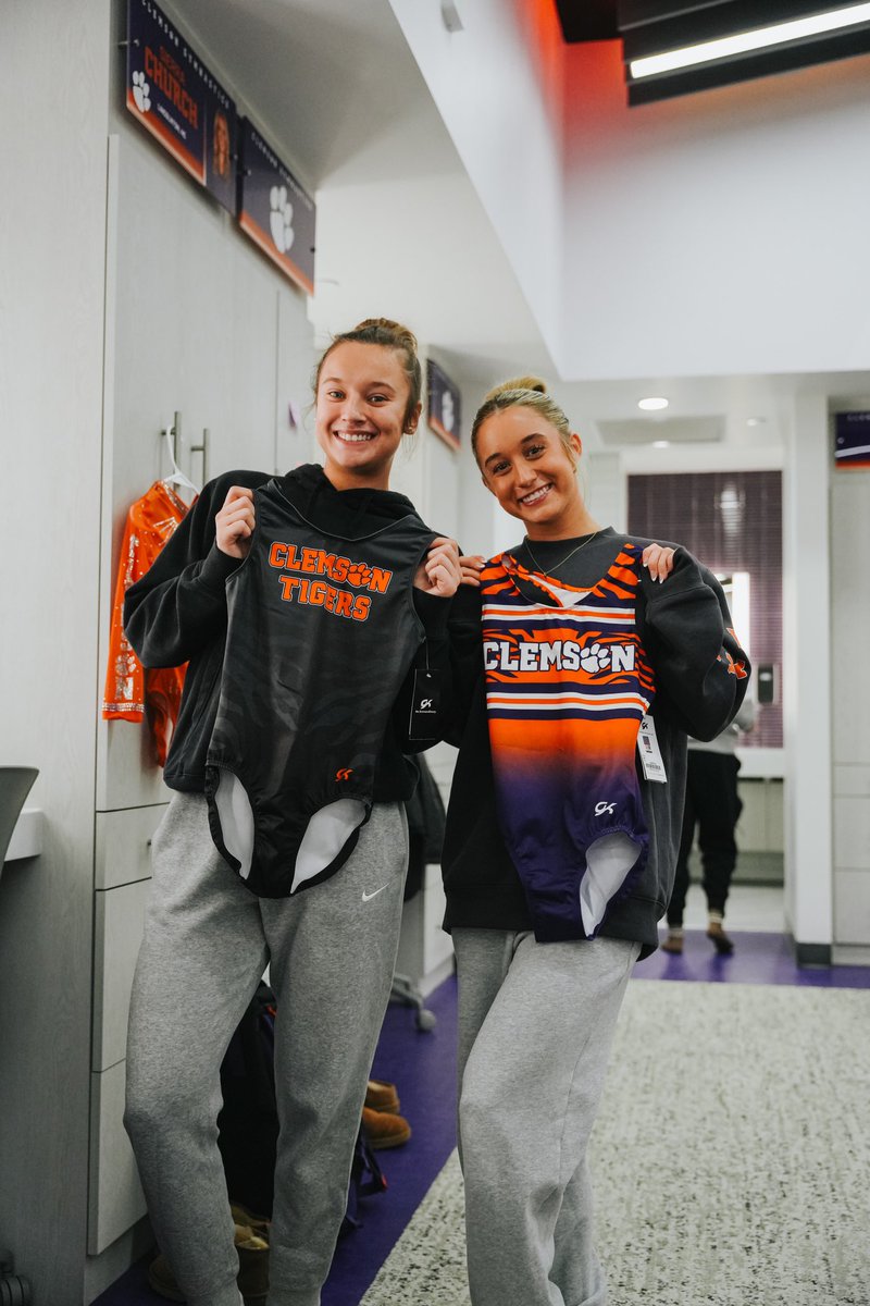 The best way to start competition season! Thanks for the goodies, <a href="/gkelite/">GK Elite</a>! 💜

#TeamTwo