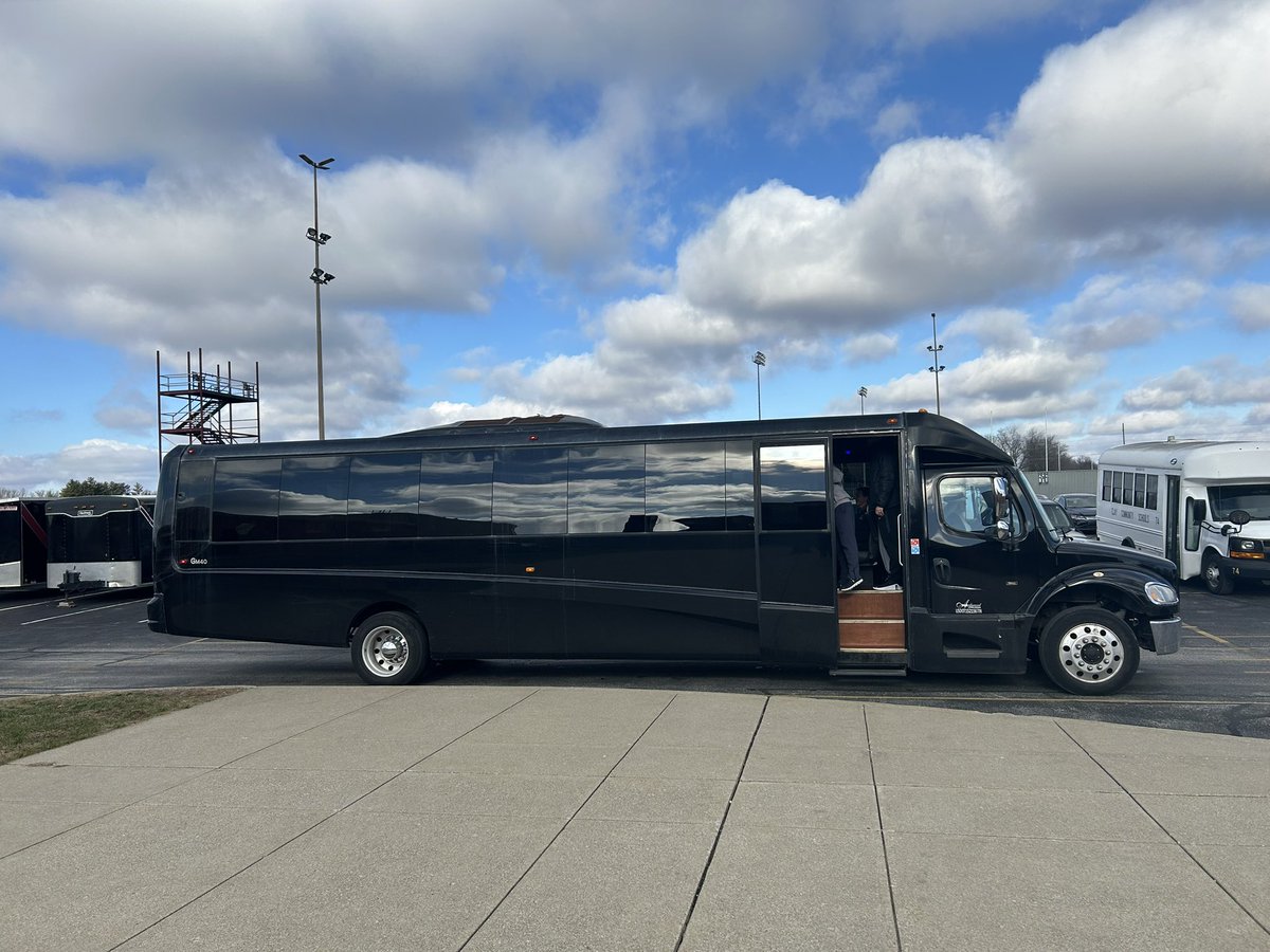 Big thank you to Bret Stallcop and Joe Whitman for their gracious donation to send the boys off in style to Mishawaka for the 100 year game. The boys were surprised not to be riding on white buses like they were told. Thank you for your support! 
#proximaetapa but still gritty!