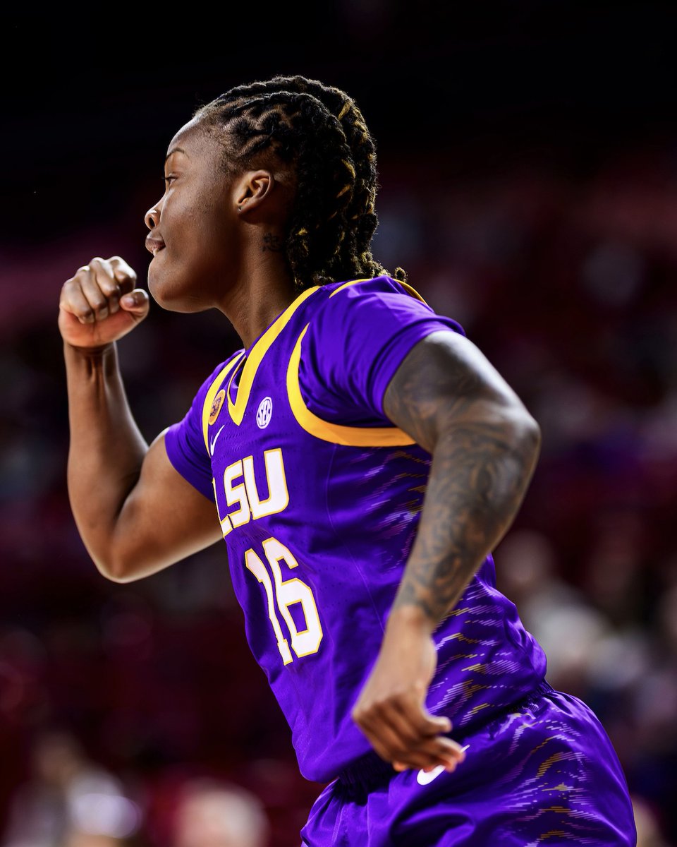 LSUwbkb's tweet image. 16-0

📸 lsul.su/4a3mZTo