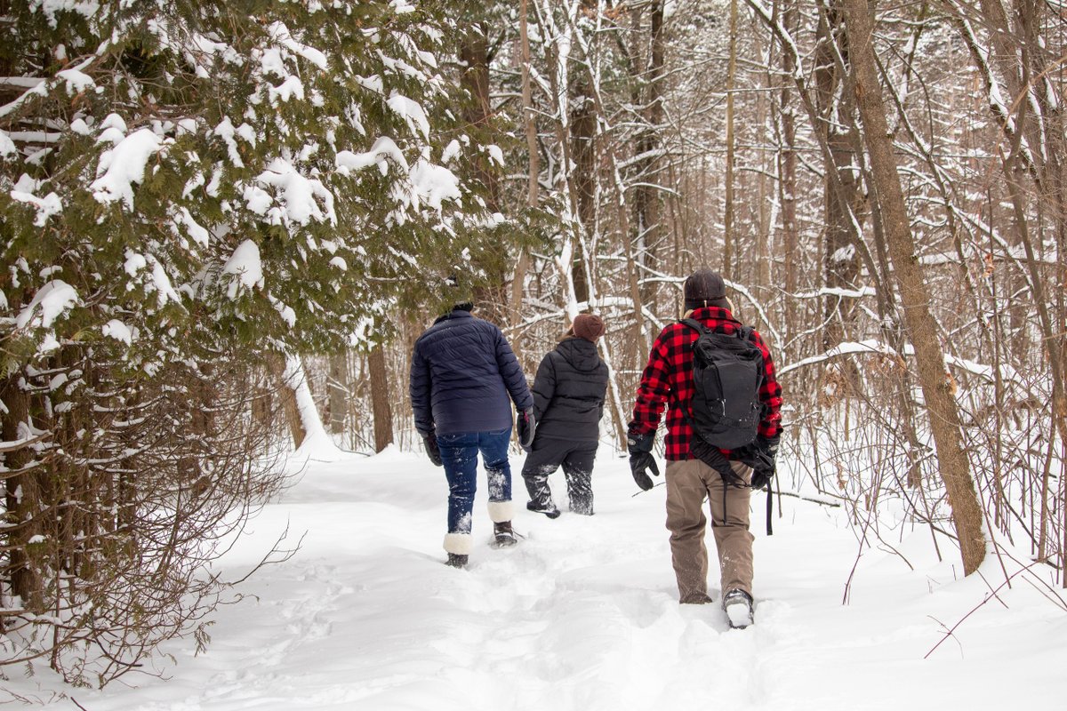 Planning on visiting the mainland trails this winter? Remember, safety first and always dress in layers so that you can stay warm in any conditions. ❄️