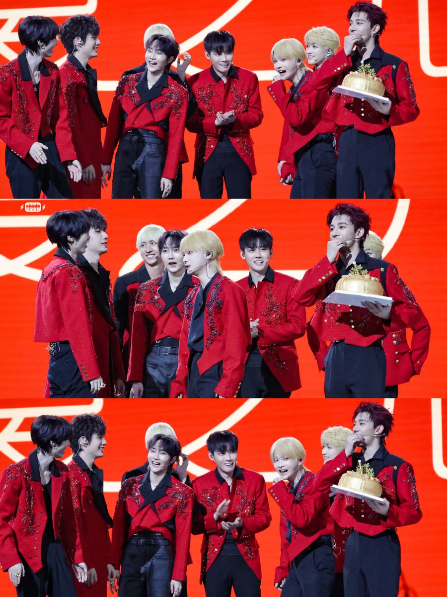 r1se1240's tweet image. ถึงแม้จะยุบวงไปแล้วสามปี​ แต่พอกลับมารวมตัวกัน​อีกครั้​ง​ ทุกอย่างยังเหมือนเดิม​ ไม่ได้​เห็น​รอยยิ่มแบบนี้นานแล้วนะ⚡​   

©️ R1SE_壶星高照充电站