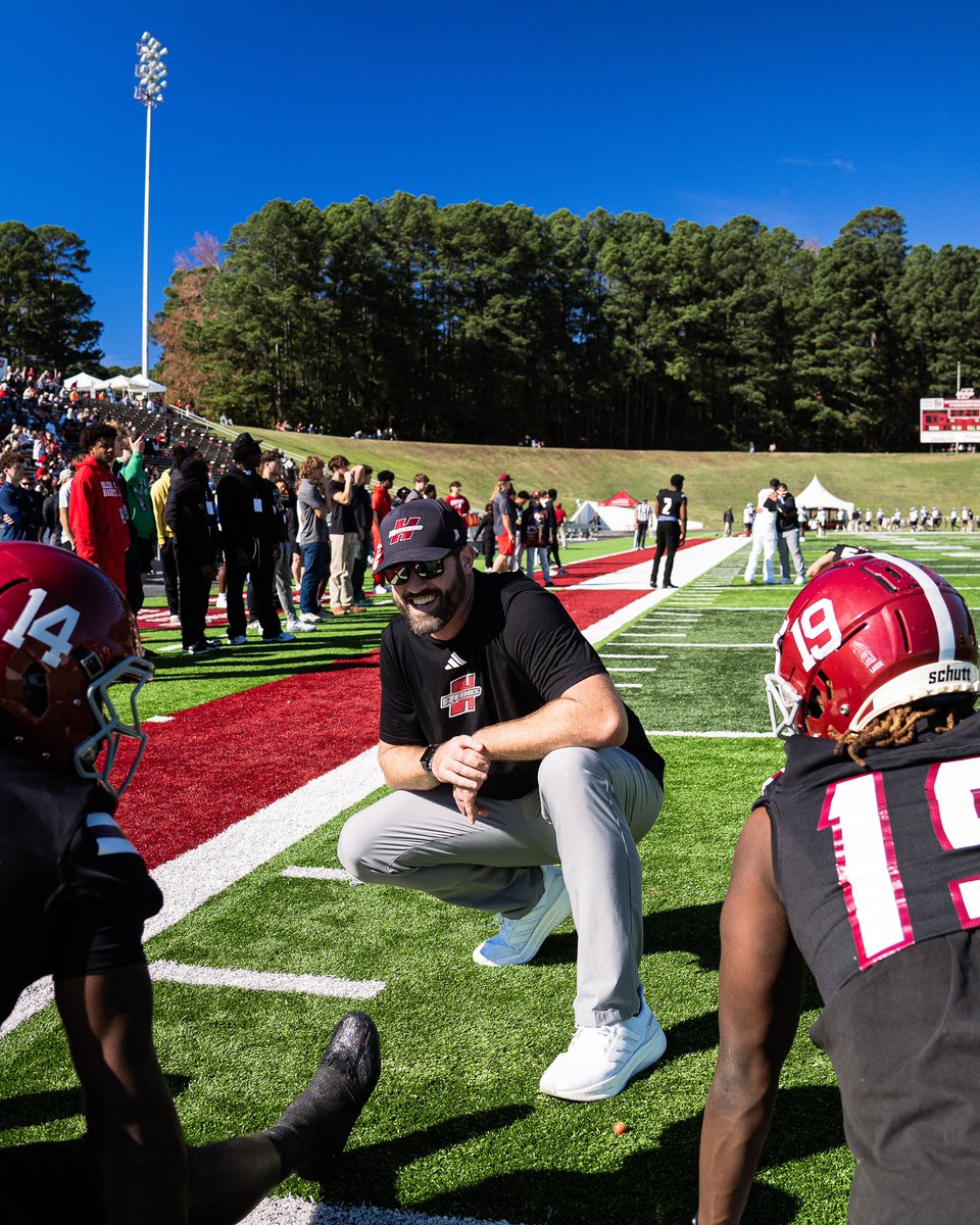 EJLASSITER's tweet image. 𝙈𝙚𝙢’𝙧𝙞𝙚𝙨 𝙤𝙛 𝙡𝙞𝙫𝙞𝙣𝙜 𝙨𝙝𝙖𝙙𝙤𝙬𝙨

#HSU
#CodeRed
#GoReddies