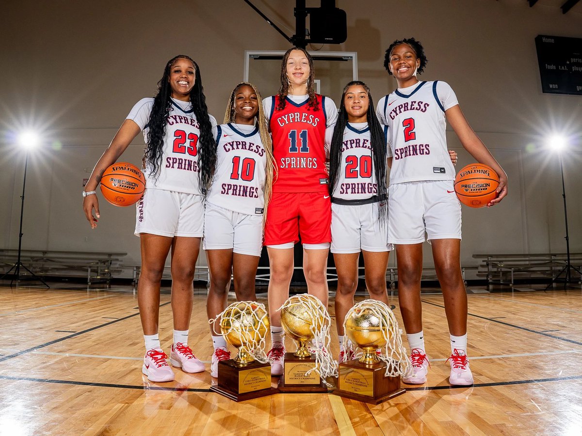 THE STATUS: Updated VYPE HOU Basketball Rankings entering district race; Travis, Alief Taylor skyrocket🏀📈

See who's making waves on the H-Town basketball scene as we approach what should be a thrilling second half of the season

✍️ <a href="/MatthewOgle777/">Matthew Ogle</a> 
🔗vype.com/Texas/Houston/…