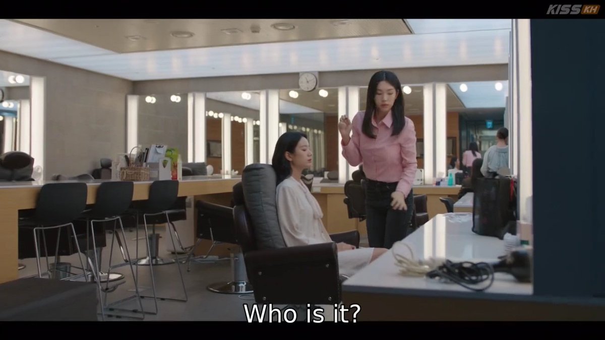 hirupbeurat's tweet photo. #WhenThePhoneRings #WhenThePhoneRingsEp9 lol when yuri got upset because she couldnt reach vs when sangwoo finally called her https://t.co/T6MY3D5JEU
