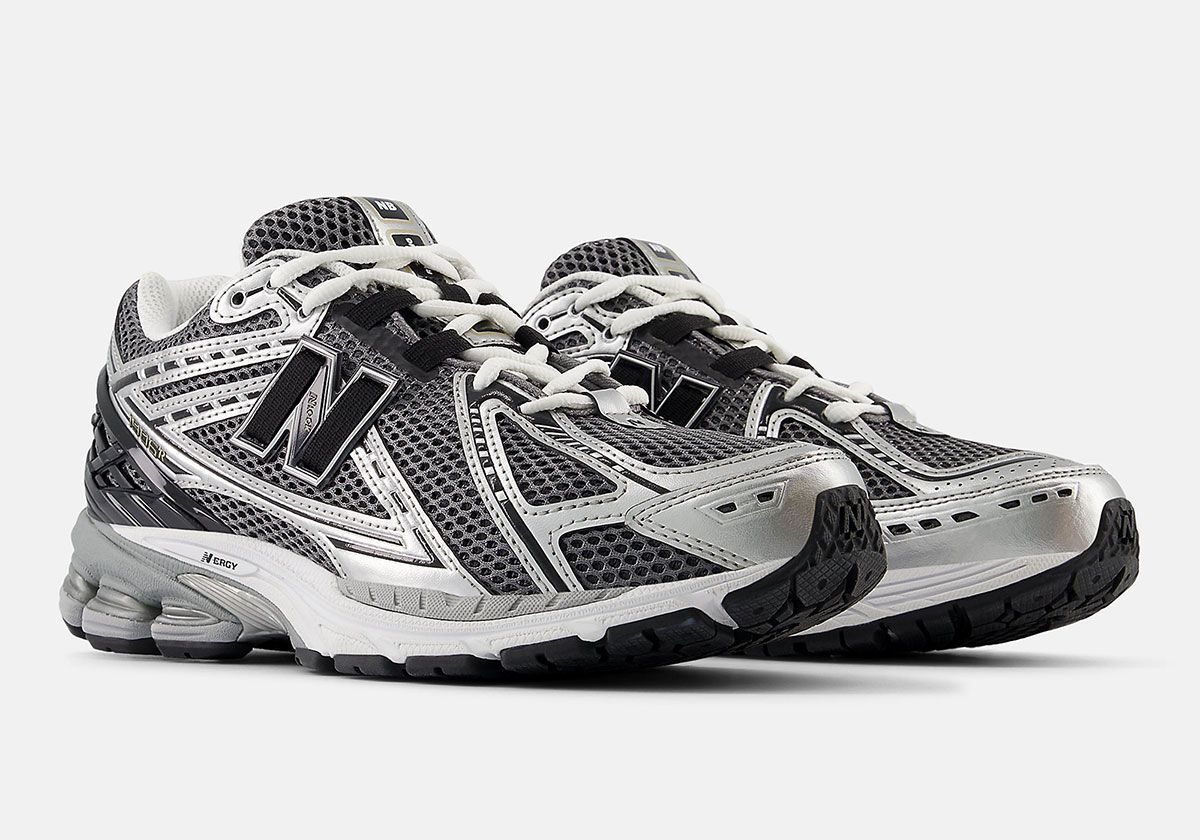 SneakerNews's tweet photo. Here's a sneak peek at some New Balance 1906Rs releasing in 2025 👀

Tap here for more >> https://t.co/CxoVIGZLjC https://t.co/5ibiMBYp20