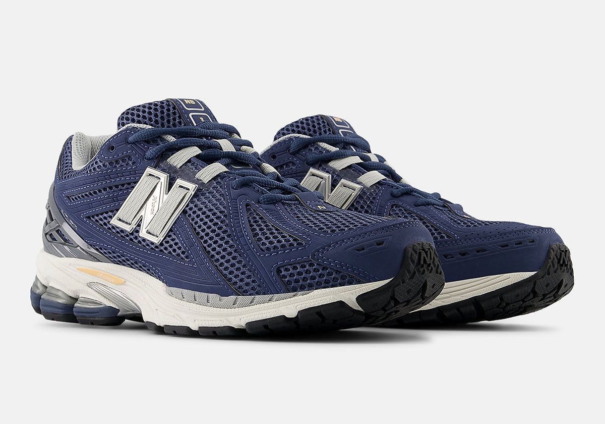 SneakerNews's tweet photo. Here's a sneak peek at some New Balance 1906Rs releasing in 2025 👀

Tap here for more >> https://t.co/CxoVIGZLjC https://t.co/5ibiMBYp20