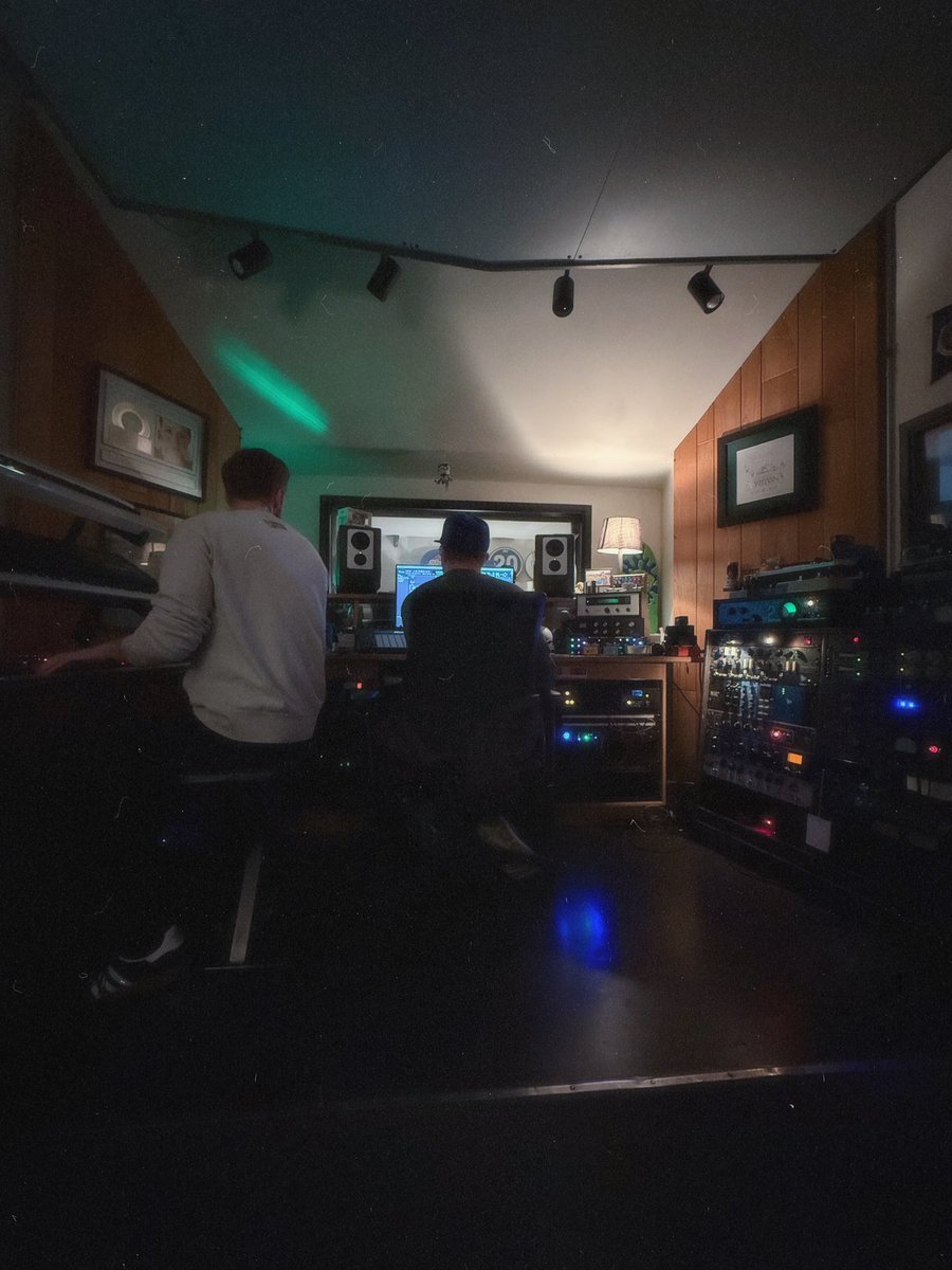 Lisa Danaë tweet media