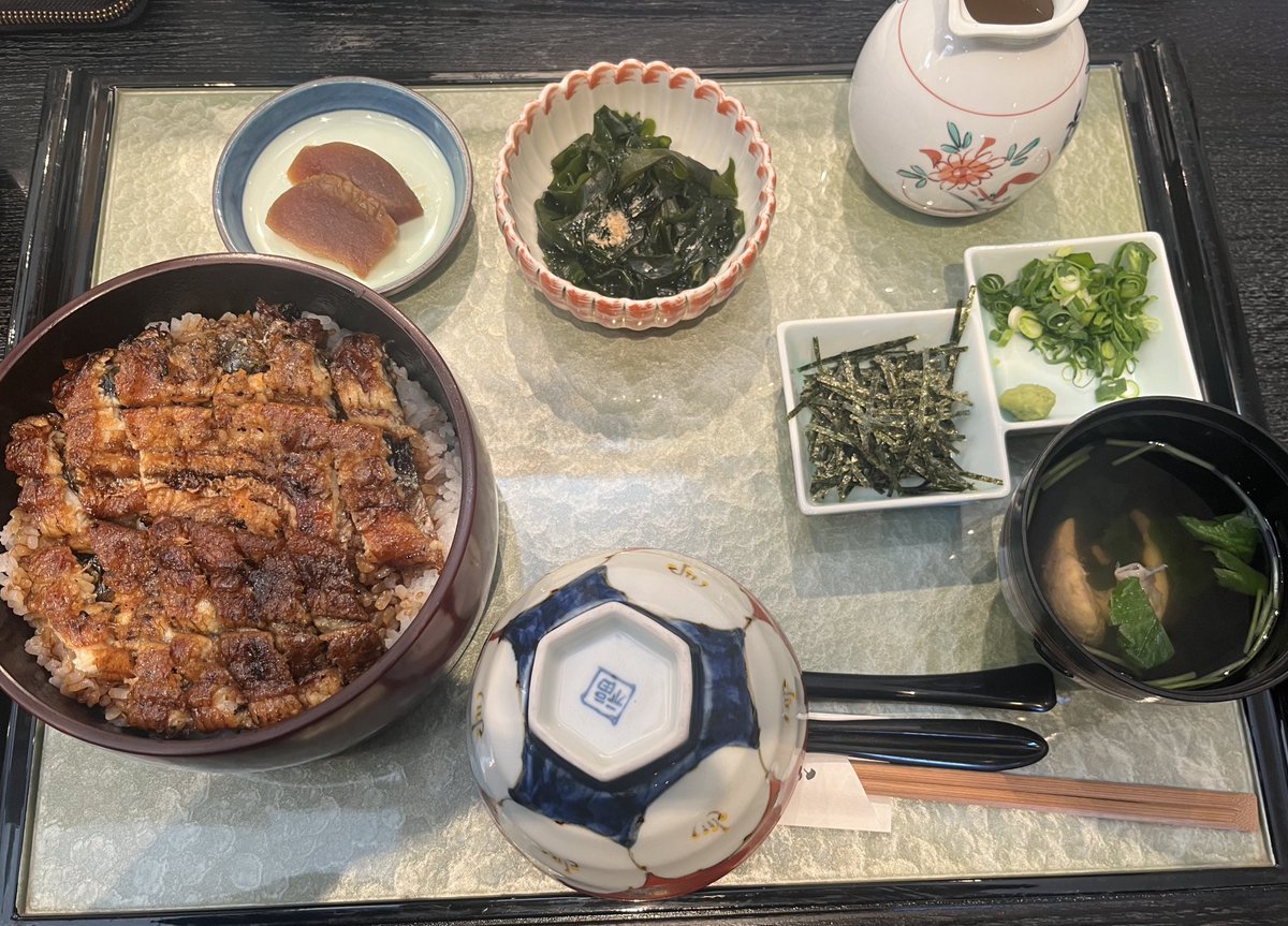 いとこの子供たちと凧上げしたり、
母にひつまぶしゴチになったり、
楽しい帰省はあっという間…

昨夜、岐阜に戻り今夜から副業スタートです💪ここ最近プラモはまったくヤル気になれず…