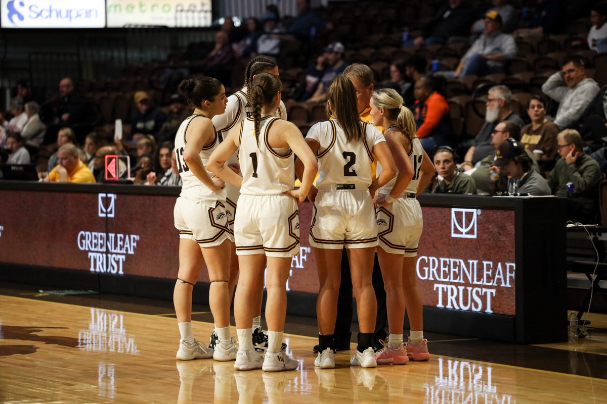 Join us tomorrow at 2:30 PM at University Arena when we take on Miami (OH)!

📰 bit.ly/40hnlmf
🎟️ wmubroncos.com/269offer

#BroncosReign
