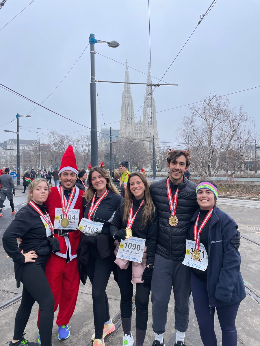 Mi gentecita, mucho fresquito,  algún que otro schnitzel y Wes Anderson