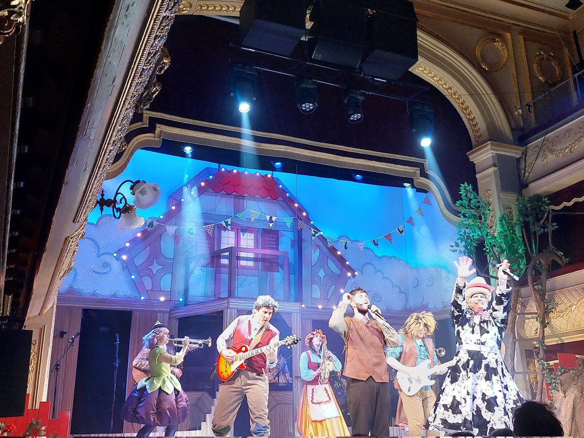 Caroline Elsey tweet media