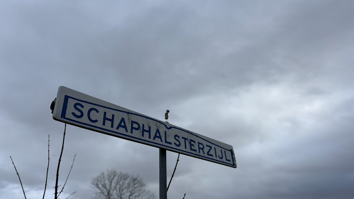 HansPeterRol's tweet photo. A photo a day, keeps my freedom close.
03-01-2025.
Details of my day, #Schaphalsterzijl
#photography #photo #foto #fotografie #photojournalism #museumphotography #blackandwhitephotography #Streetphotography #Detailsofmyday #Art #Groningen https://t.co/A7HxlAcsch