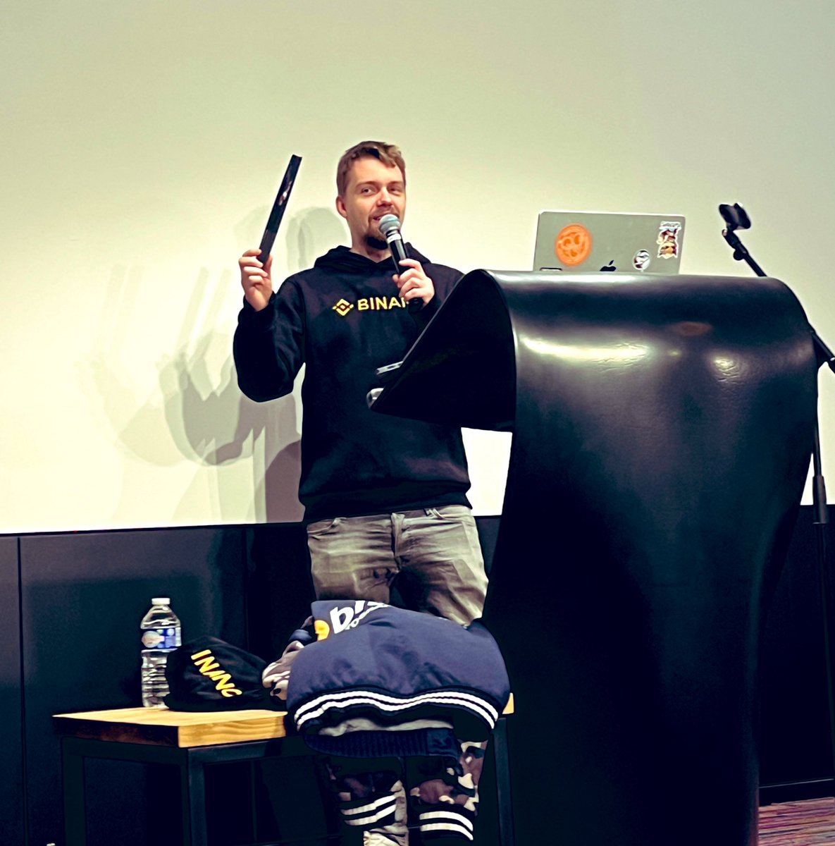 Stefan Colins (@stefancolins) on Twitter photo First crypto cafe of the year kicked off by the one and only <a href="/Craenbridge/">Brecht Van Craen | CEO weRate</a> from <a href="/DigitalCAcademy/">Digital Currency Academy</a> 🙌 First crypto cafe of the year kicked off by the one and only <a href="/Craenbridge/">Brecht Van Craen | CEO weRate</a> from <a href="/DigitalCAcademy/">Digital Currency Academy</a> 🙌