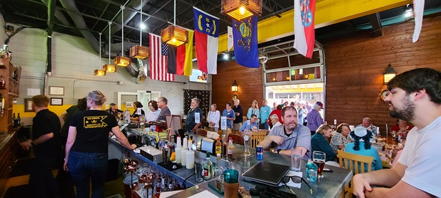 Belsnickel? Watch out for the switch! Day 9 of #12beersofchristmas from Guidon Brewing Co. in North Carolina: theaposition.com/tombedell/golf…