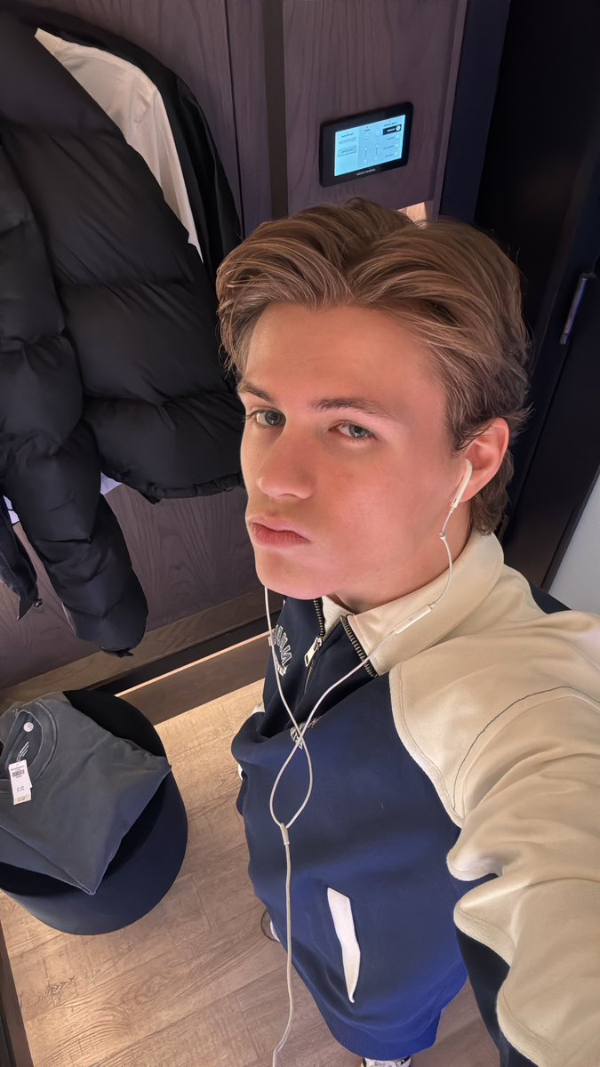 Stinna 🦭 tweet media