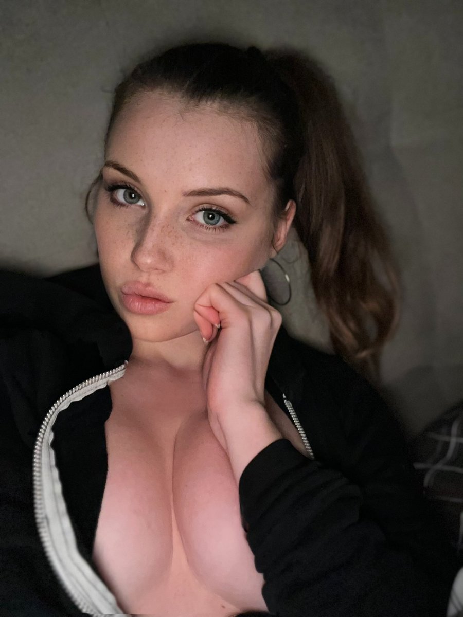 type ‘X’ if you’re active so I know who to dm nudys to 📸