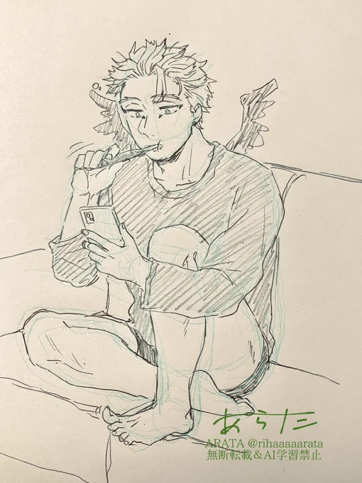 自分ちだとダルダルに伸びたtシャツ着て寝るタイプの🦅くん 