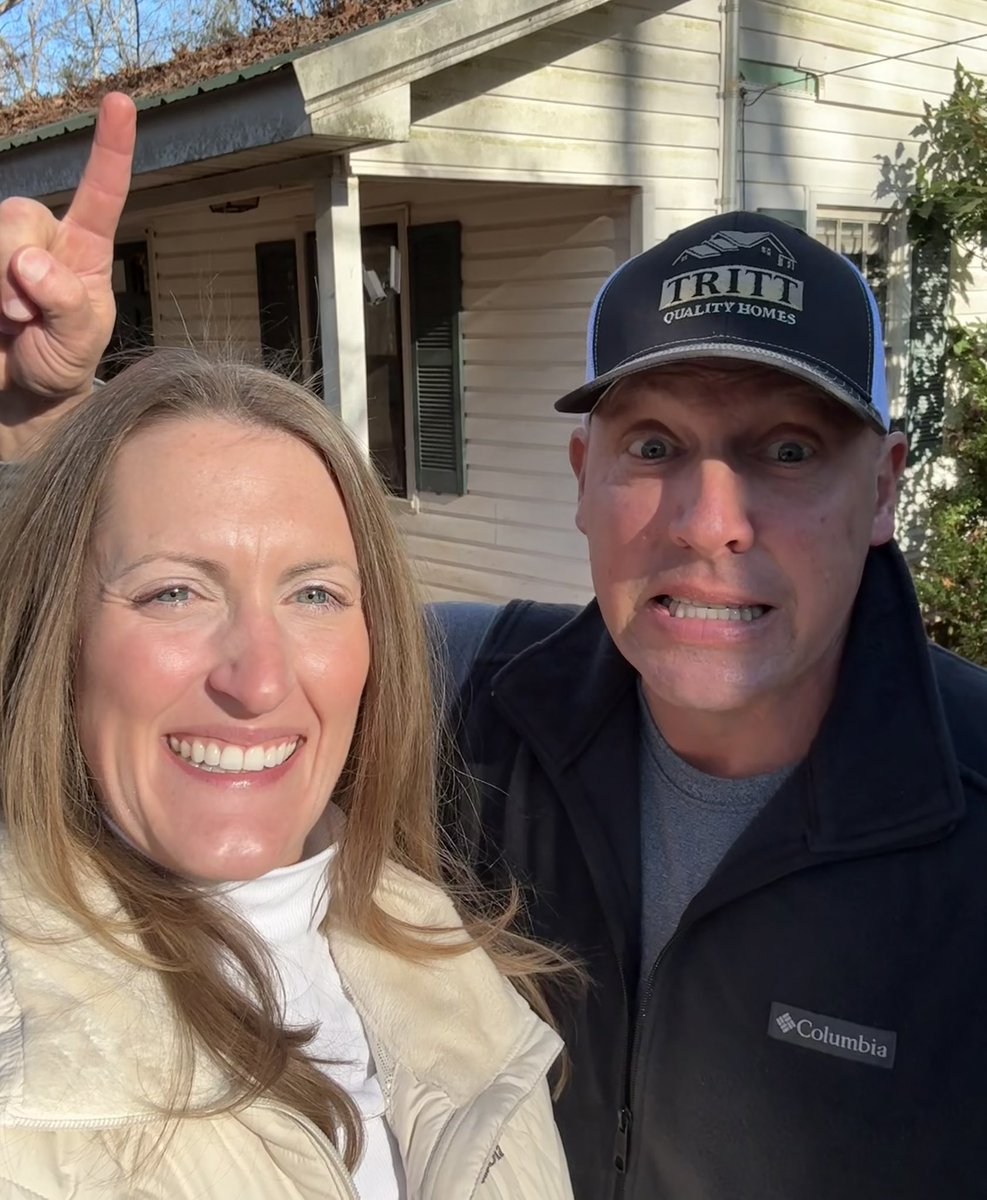TrittRealty's tweet photo. Excited to kick off the new year with our first closing! A huge shoutout to Realtor Jason Brown and the fantastic team at McMahan Jones, LLC for making this transaction so smooth. Can’t wait to see the transformation on this fixer-upper! 🛠️✨ 

#NewYearNewHome #TeamTritt https://t.co/q9atEIc4ih