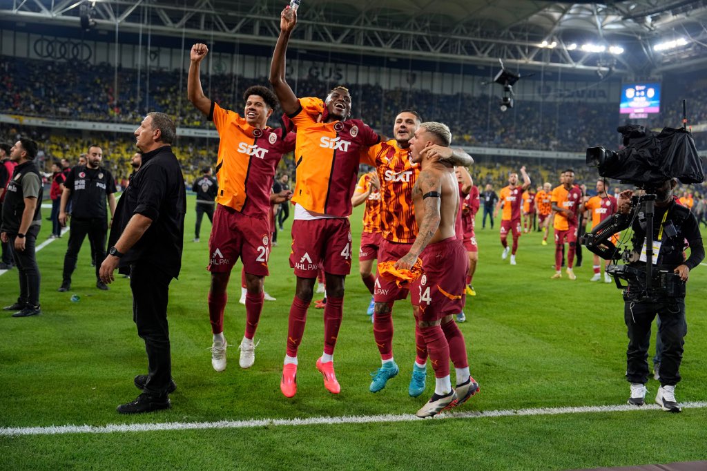 victoroosimhen's tweet photo. 🫡⏳ #GSvGÖZ https://t.co/ADGG9cjxzq