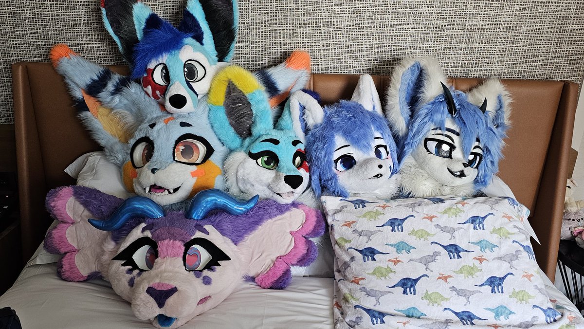 FurryChi's tweet image. Ok that&apos;s better! #PDFC2025
@GamermacS 💙