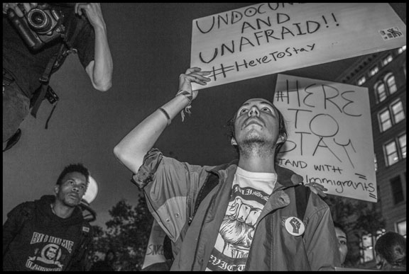 FULL IMMIGRANT RIGHTS IN FIFTY YEARS?
By David Bacon
Dollars and Sense, 11-12/24
 dollarsandsense.org/archives/2024/…
 davidbaconrealitycheck.blogspot.com/2025/01/full-i…