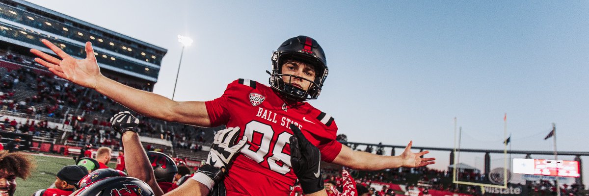 When he said he was a huskie killer he wasn't lying <a href="/JCourville28/">Jackson Courville</a> <a href="/BallStateFB/">Ball State Football</a>