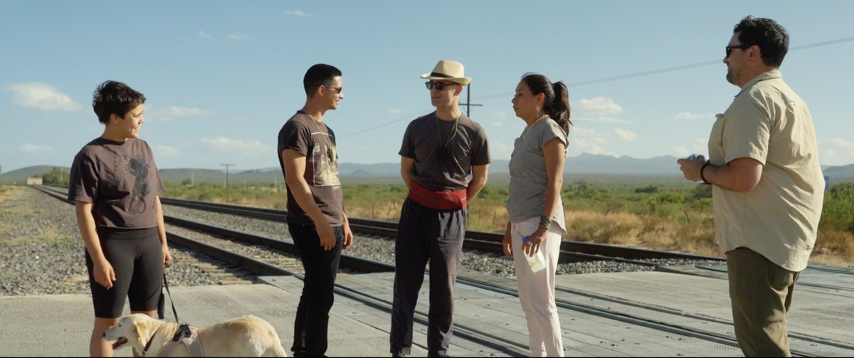 🎙️He tenido el privilegio de conversar con Pedro Alonso O'choro y Enrique Baró Ubach sobre su fascinante documental #enlanavedelencanto. Pude verlo en gran pantalla en <a href="/RizomaFestival/">Rizoma Festival</a> y fue una gran experiencia. A partir del 7 de enero en <a href="/NetflixES/">Netflix España</a> 🎞️👇🇲🇽
blog.paseandoamisscultura.com/2025/01/entrev…