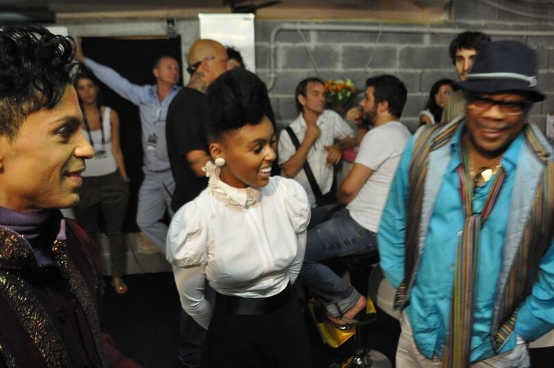 princ3ipal's tweet image. Backstage @ Montreux Jazz Festival 2010
Candid photos posted by Janelle Monáe on Instagram with Quincy Jones and our Prince 

Thanks Janelle, these are great...
#janellemonae #quincyjones #prince #princ3ipal #montreuxjazzfestival