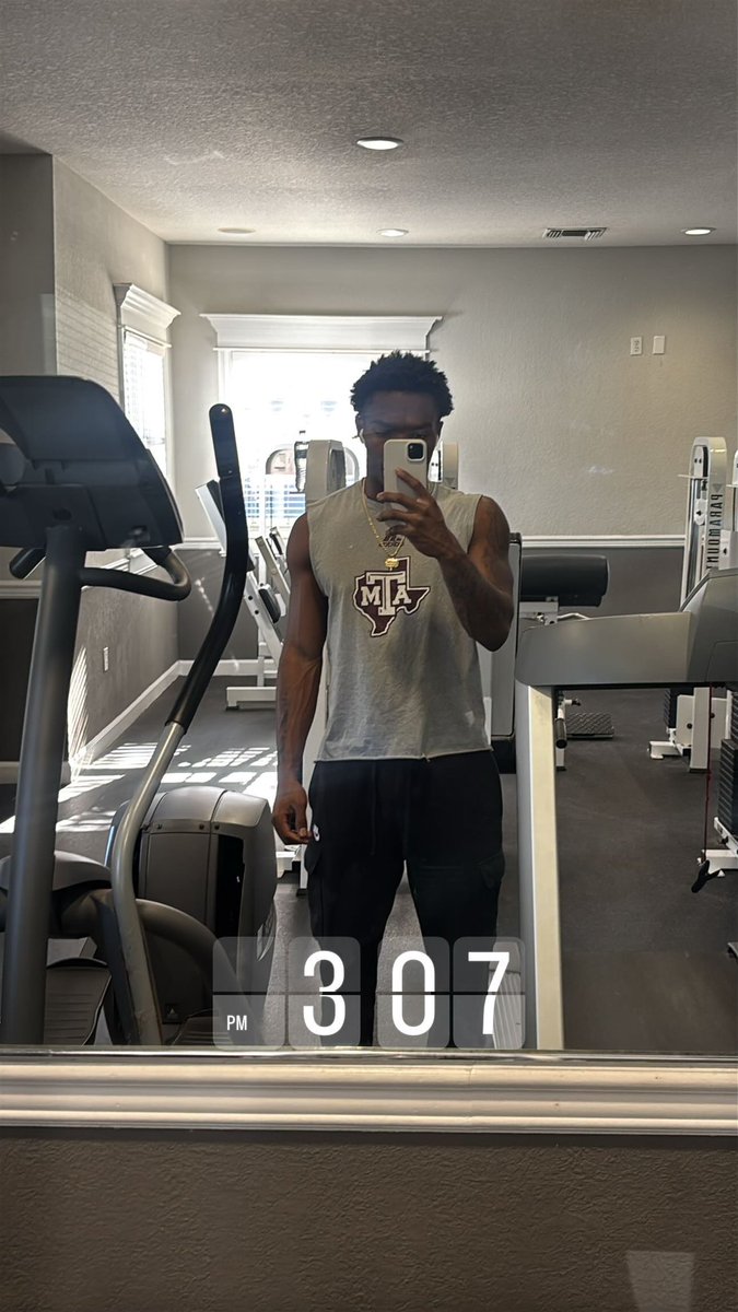 Steady grinding this bounce back finna be real #truelivin