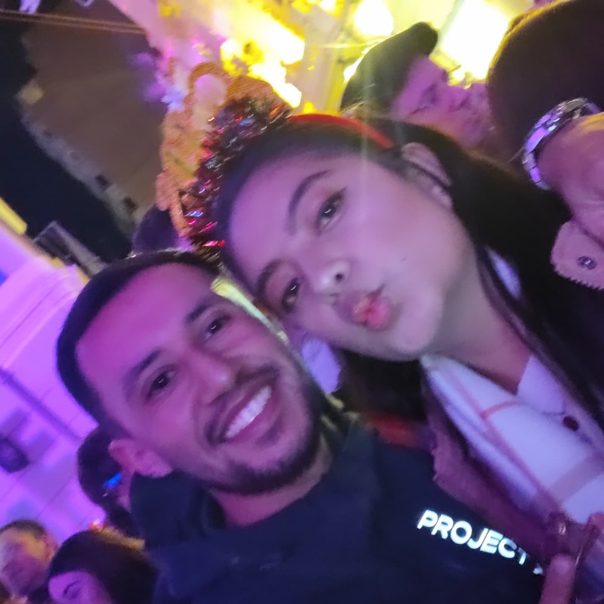 A mí solo me falta arrancarme el corazón y entregártelo ❤️