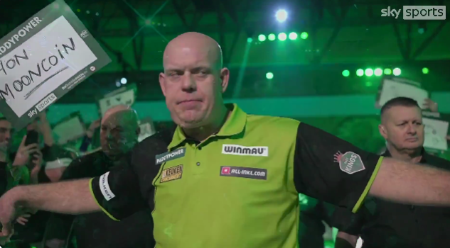 ballsdotie's tweet photo. There are Kilkenny people at the darts. https://t.co/oTRD78RQvE