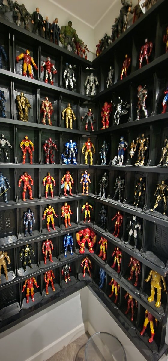 Office fig displaying coming along rapidly #marvellegends #mcufig