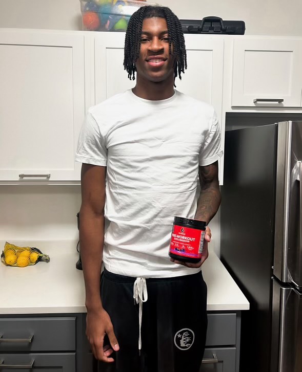 If you don't use Pre-Workout Explosion 2.0 to take your training to the next level, your competition will. 😤 Don't get left behind. Try the new Grape flavor now available at @walmart!

Hits Harder. Tastes Better.

🏀 @donavanfreeman1