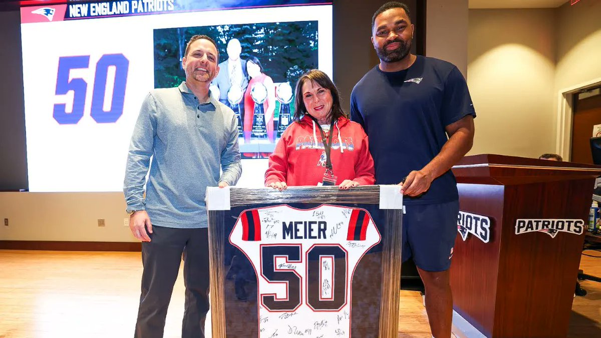 PATRIOTSdotCOM's tweet photo. Watch as Director of Scouting Administration Nancy Meier is celebrated by the New England Patriots after completing 50 years with the organization. https://t.co/8xbZLk81ve https://t.co/bDtmSZI0eq