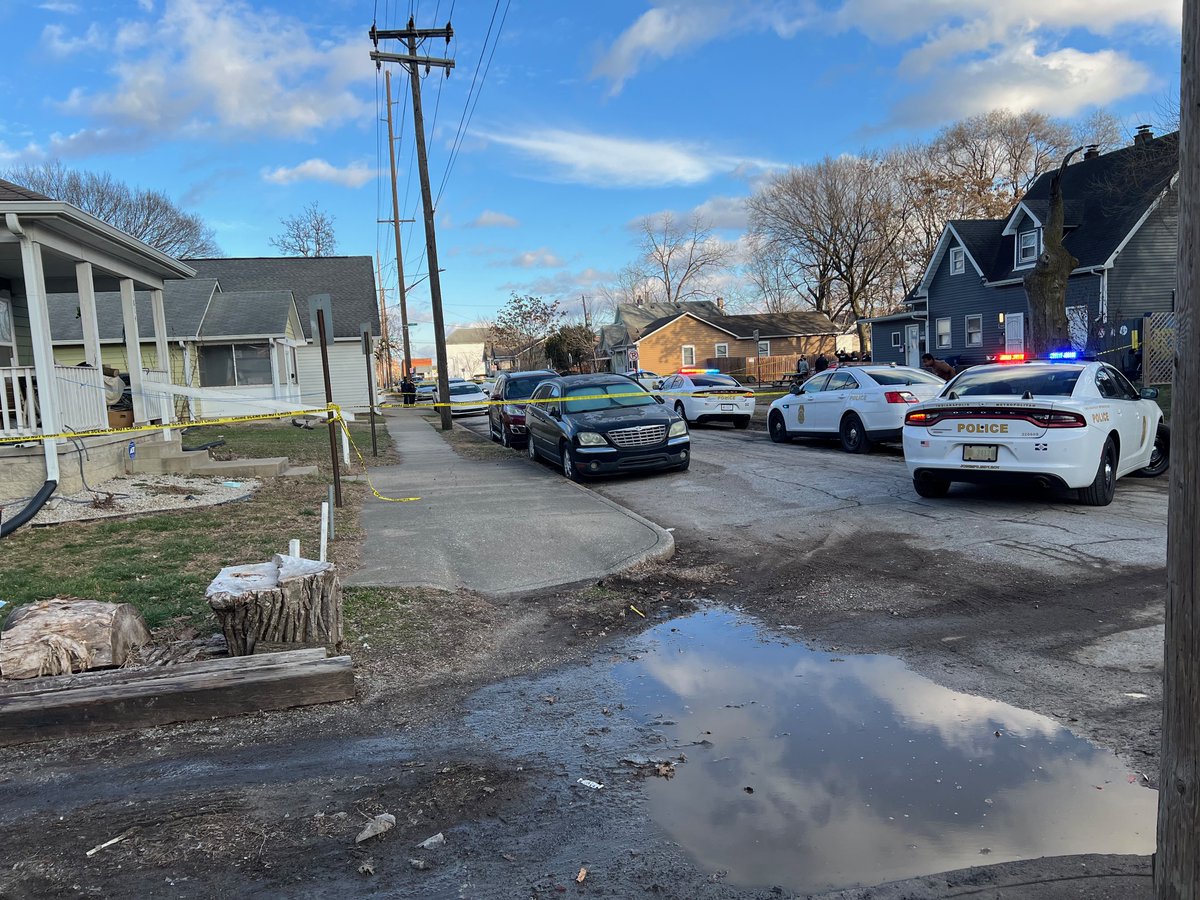 MaxLewisTV's tweet photo. #NEW One person is dead and another in critical condition after a shooting on Indy's near southwest side this afternoon. Live coverage right now on @FOX59 and @CBS4Indy https://t.co/elUvc9ietg
