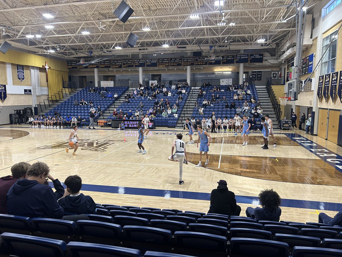 Final:
<a href="/EtowahHoops/">Etowah Hoops</a> 72
Marist 52

Etowah got this one over with in the 3rd quarter, outscoring Marist 27-7 in the period. Alex Young went on a 10-0 run by himself out of the halftime break and finished with 23 points on 5 3’s. Etowah hit 11 3’s total as a team.