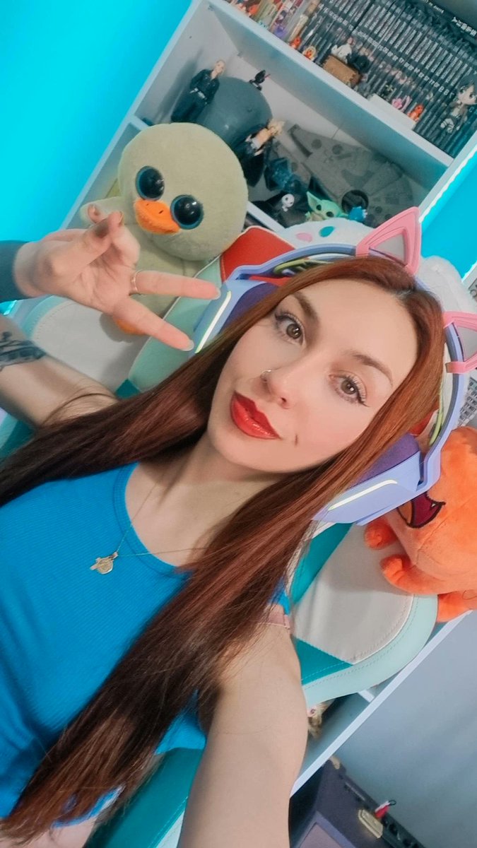 Oriana_Ortegaa's tweet photo. ✨️STREAM 18:30hs🧉🇦🇷✨
Nuevas cosas en el stream!!! Y seguimos #residentevilzero por primera vez jugandolo! #silenthill2remake y #reddeadredemtion2
⬇️Toca acá para ver⬇️
https://t.co/ixTwmOvpgn
.
#streamer #streaming #StreamerGamer #streamergirl #twitchargentina https://t.co/2ghhcC6INx