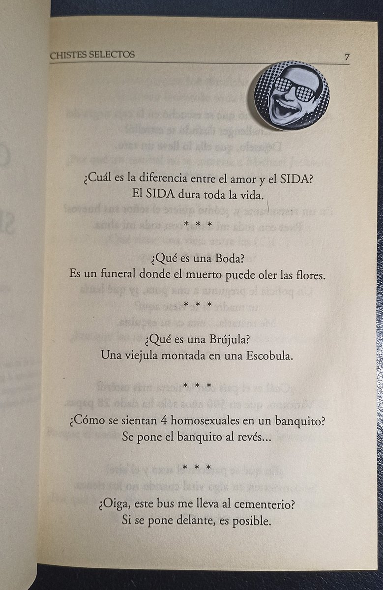 JRCONDILOMA's tweet image. Comienza dura la cosa con el del SIDA y el de los homosexuales.
