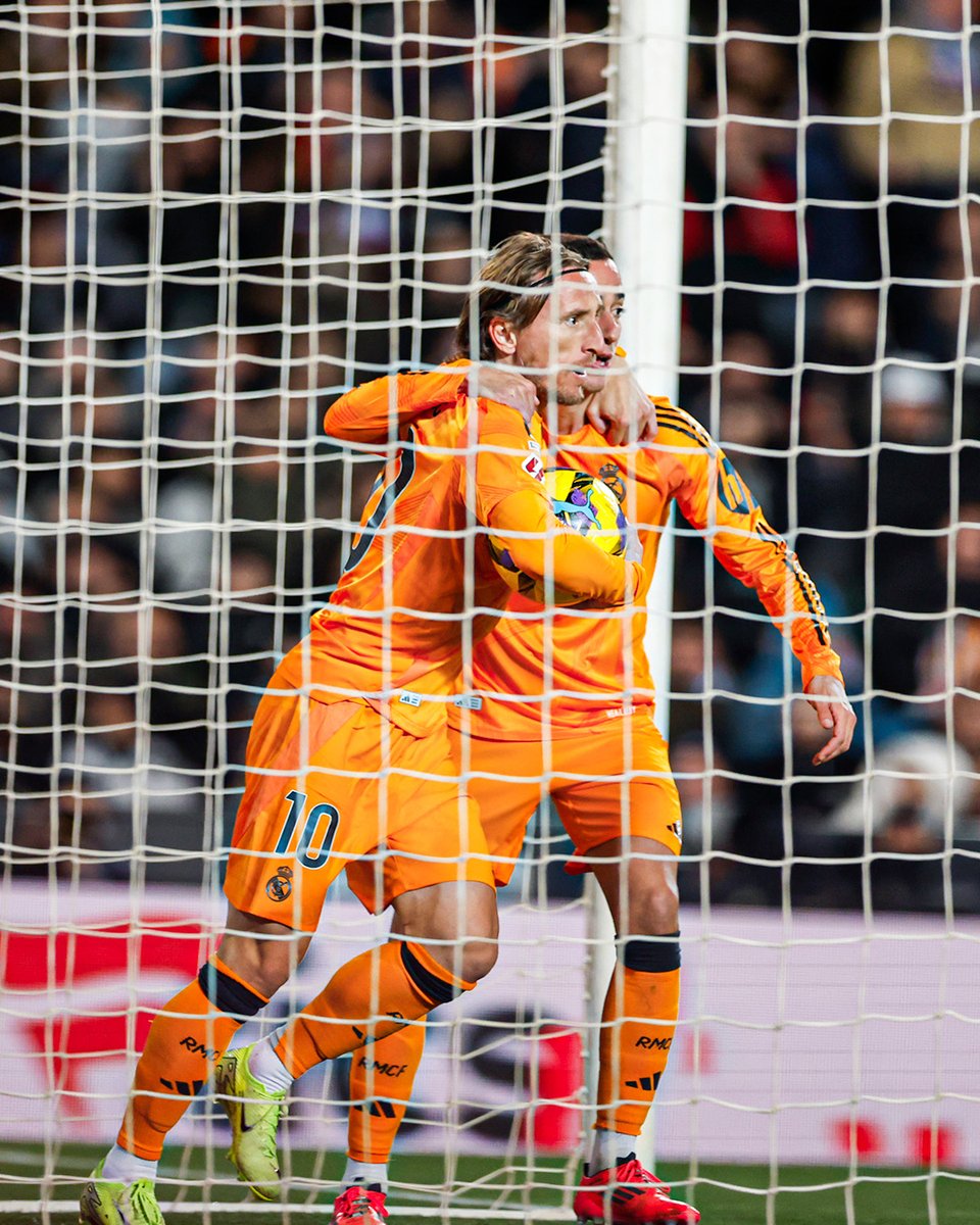 💪 <a href="/lukamodric10/">Luka Modrić</a> 💪
#ValenciaRealMadrid