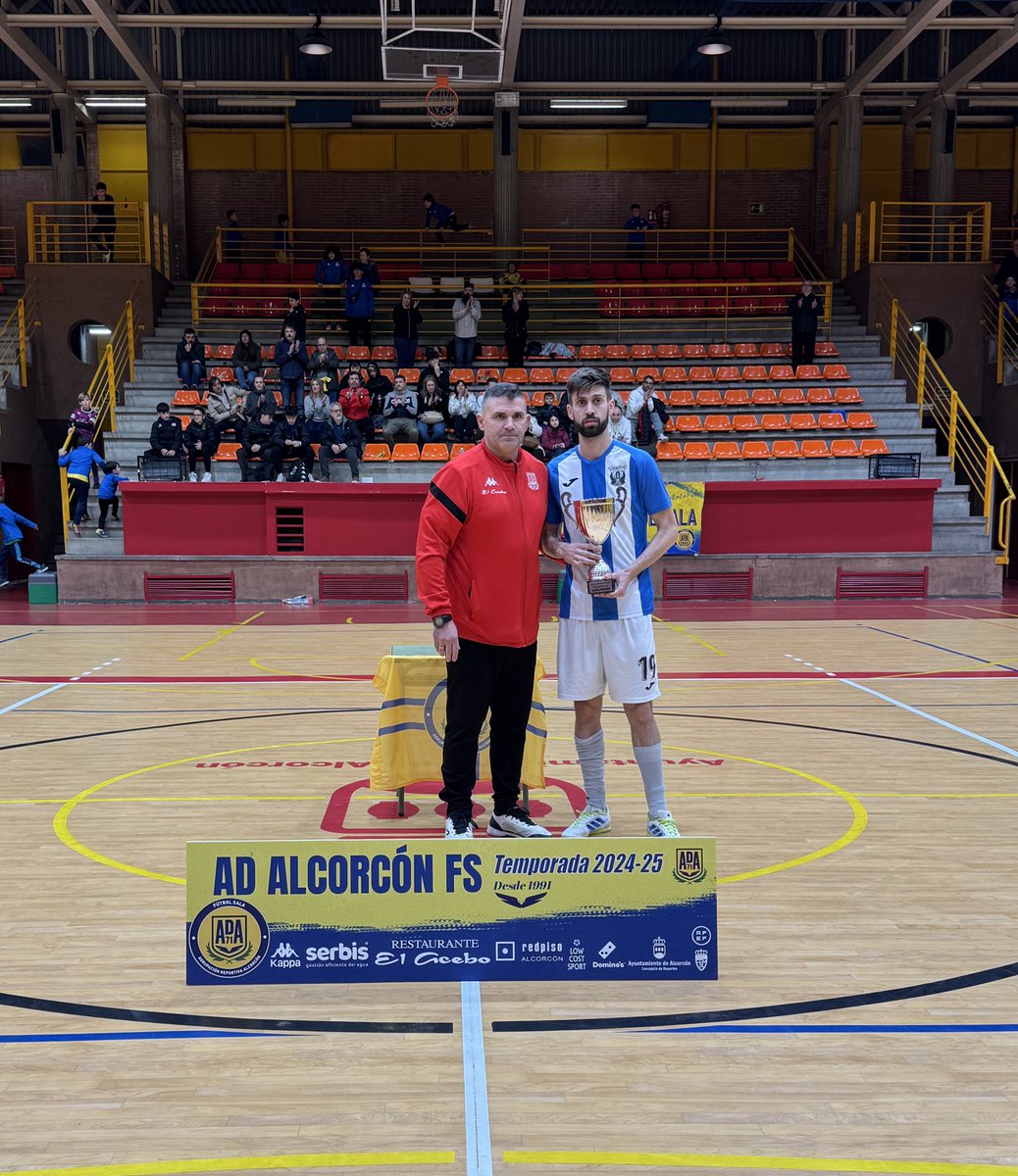 AD Alcorcón FS 2024 / 2025 (@adalcorconfs) on Twitter photo | TORNEO DE REYES |
Nuestro #PrimerEquipo se llevó la II edición del torneo de Reyes ante <a href="/CDLeganesFS/">C.D. Leganés Fútbol Sala</a> en los penaltis tras empatar a 3 durante los 40 minutos del tiempo reglamentario
#123Alcorcón
#ConelCorazónenlaPista💛 | TORNEO DE REYES |
Nuestro #PrimerEquipo se llevó la II edición del torneo de Reyes ante <a href="/CDLeganesFS/">C.D. Leganés Fútbol Sala</a> en los penaltis tras empatar a 3 durante los 40 minutos del tiempo reglamentario
#123Alcorcón
#ConelCorazónenlaPista💛
