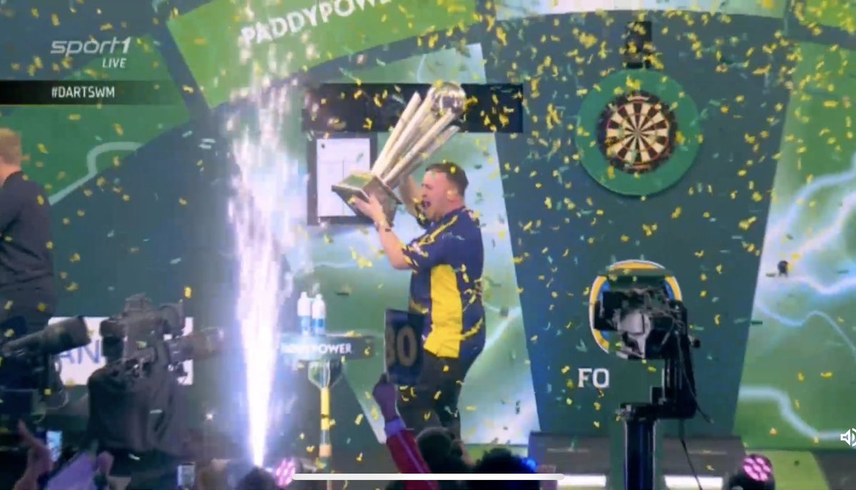 Congratulations, <a href="/LukeTheNuke180/">Luke Littler</a>! 🎯🏆 Jüngster <a href="/OfficialPDC/">PDC Darts</a> #Darts-Weltmeister! #mittendrin, wenn #DartsWM-Geschichte geschrieben wird. #Dankeschön an unser <a href="/SPORT1/">SPORT1</a> Team vor und hinter der Kamera für eine grandiose Zeit im #AllyPally! 🎉❤️