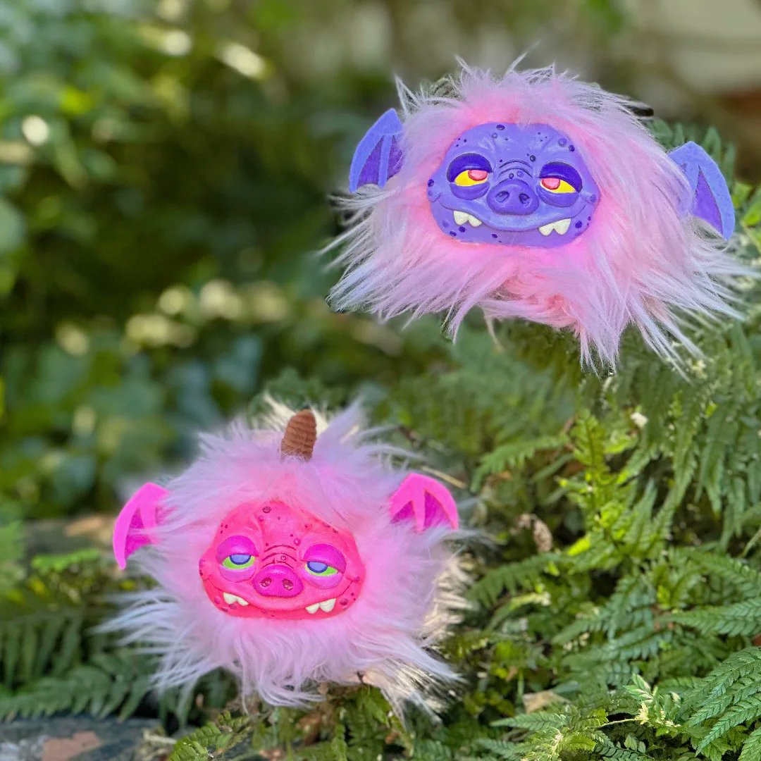 Kittenfishes's tweet image. Creepy Eeepis! These silly little guys I made are up for sale on my Ko-fi now! (Link below and in bio!) I&apos;d love to hear some feedback on what you all think, as this is my first attempt at something like these!
ko-fi.com/kittenfishes
#artdoll #artplush #handmade