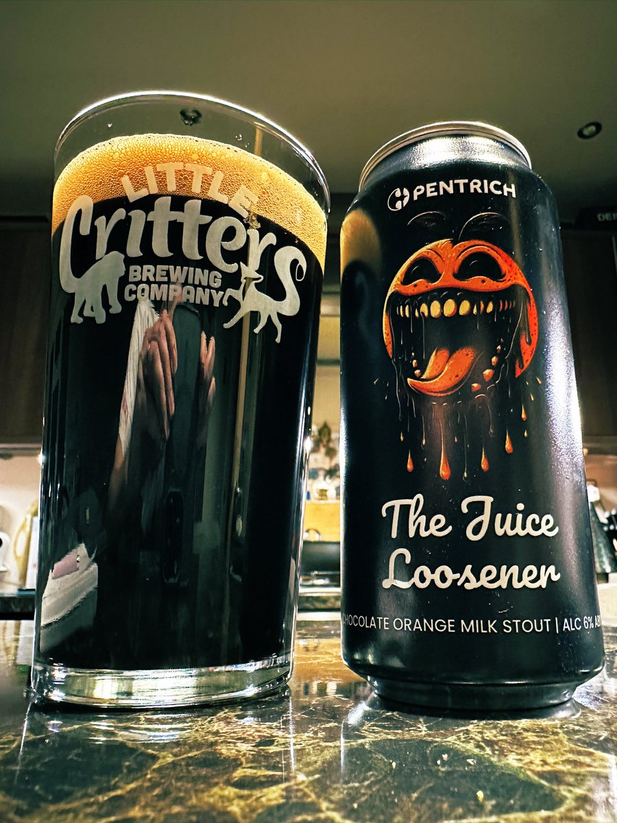 Loving this! Not overpoweringly orange and damn tasty. #CraftBeer 🍻