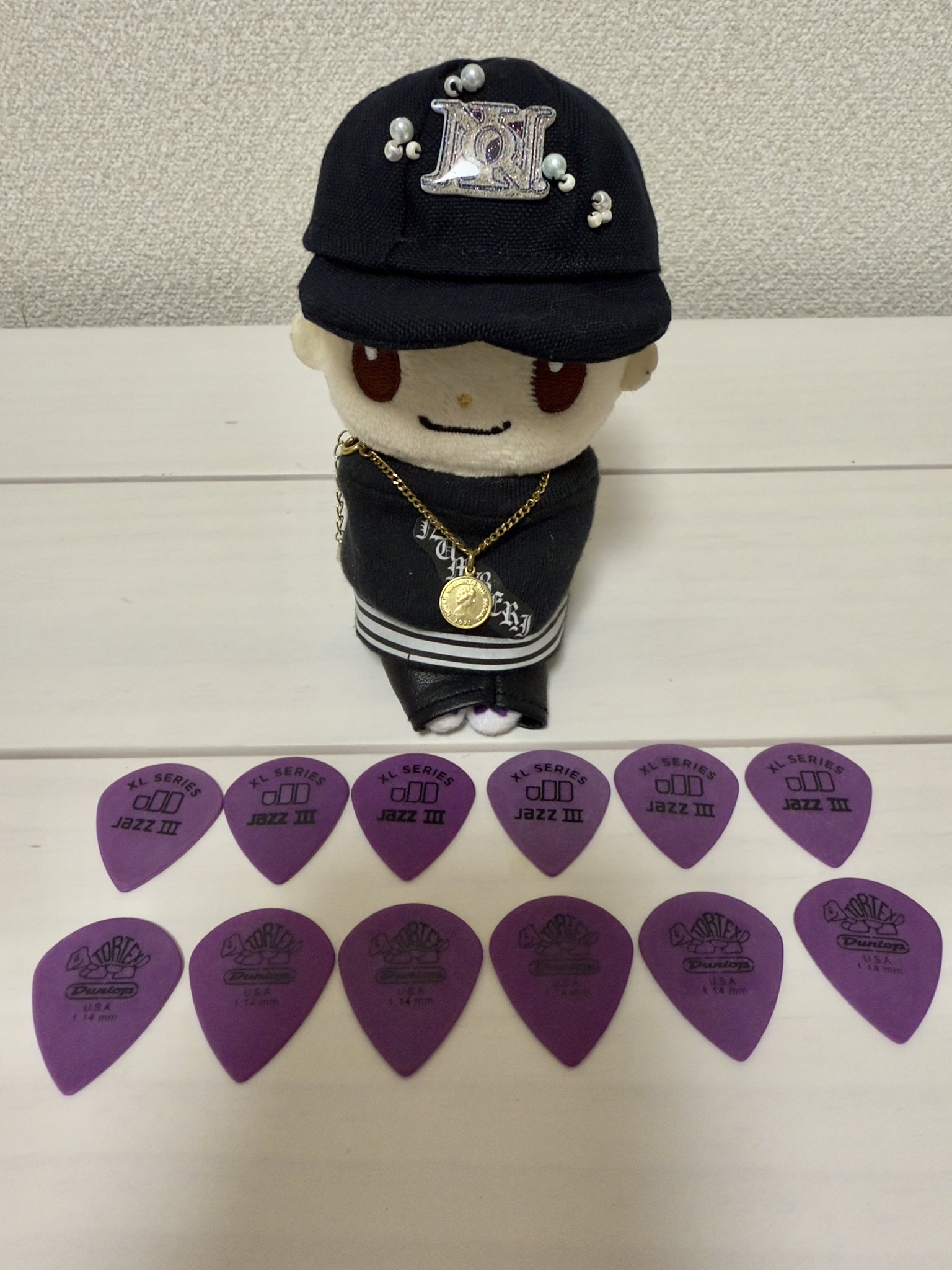 Johnny's - 岸優太 シュシュ PVCキーホルダー Amazon.co.jp: PVC