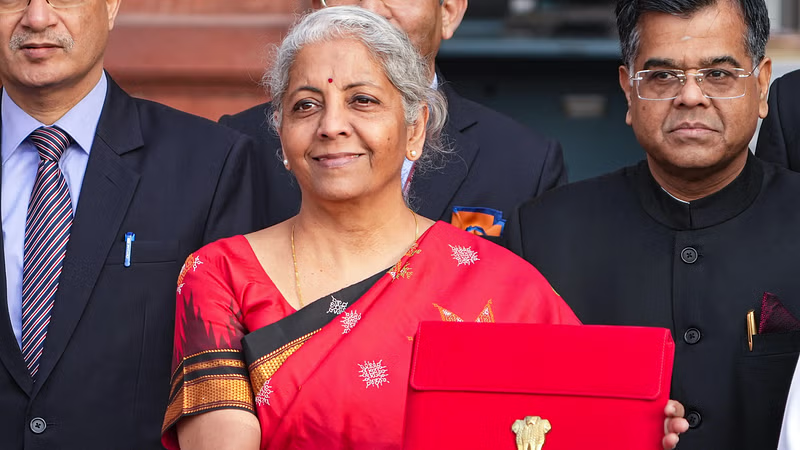 CryptooIndia's tweet photo. 🇮🇳 Finance Minister Nirmala Sitharaman is expected to unveil the 2025 Budget on February 1st.
What changes do you expect in Crypto tax policies? Comment below!👇
#Budget2025 #reducecryptotax #faircryptotax #IndiaWantsCrypto https://t.co/DRVc0fsQSI