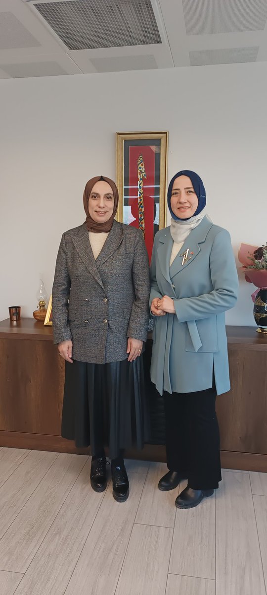 Çalışma ve Sosyal Güvenlik Bakanlığı Bakan Müşaviri Sn.Aysegul Eren Özdemir'i makamında ziyaret ettik.Misafirperverligi için çok teşekkür ederiz.

<a href="/csgbakanligi/">T.C. Çalışma ve Sosyal Güvenlik Bakanlığı</a>