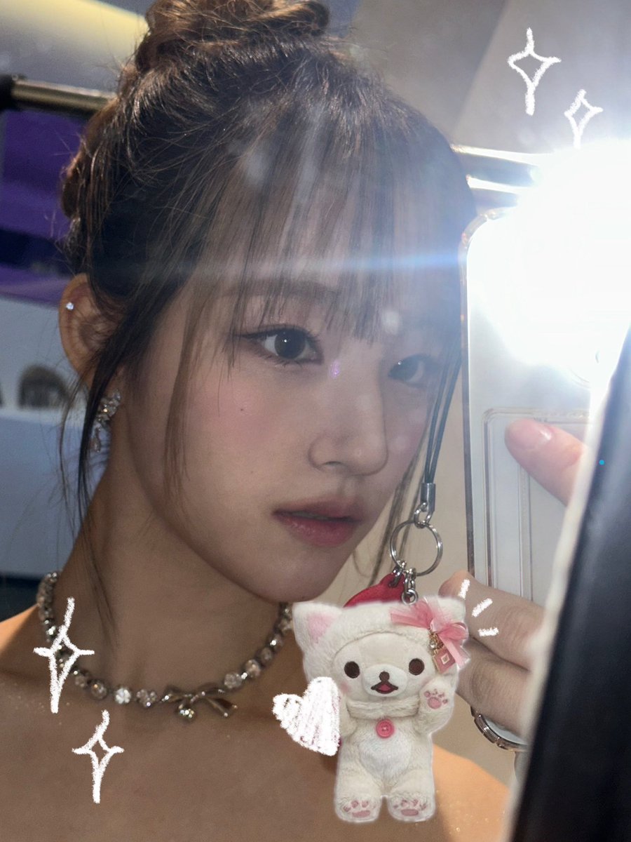 UNIS_offcl's tweet photo. 🎆🎆🎆

#UNIS #유니스 
#YUNHA #방윤하 https://t.co/IeN2Ga1kvN