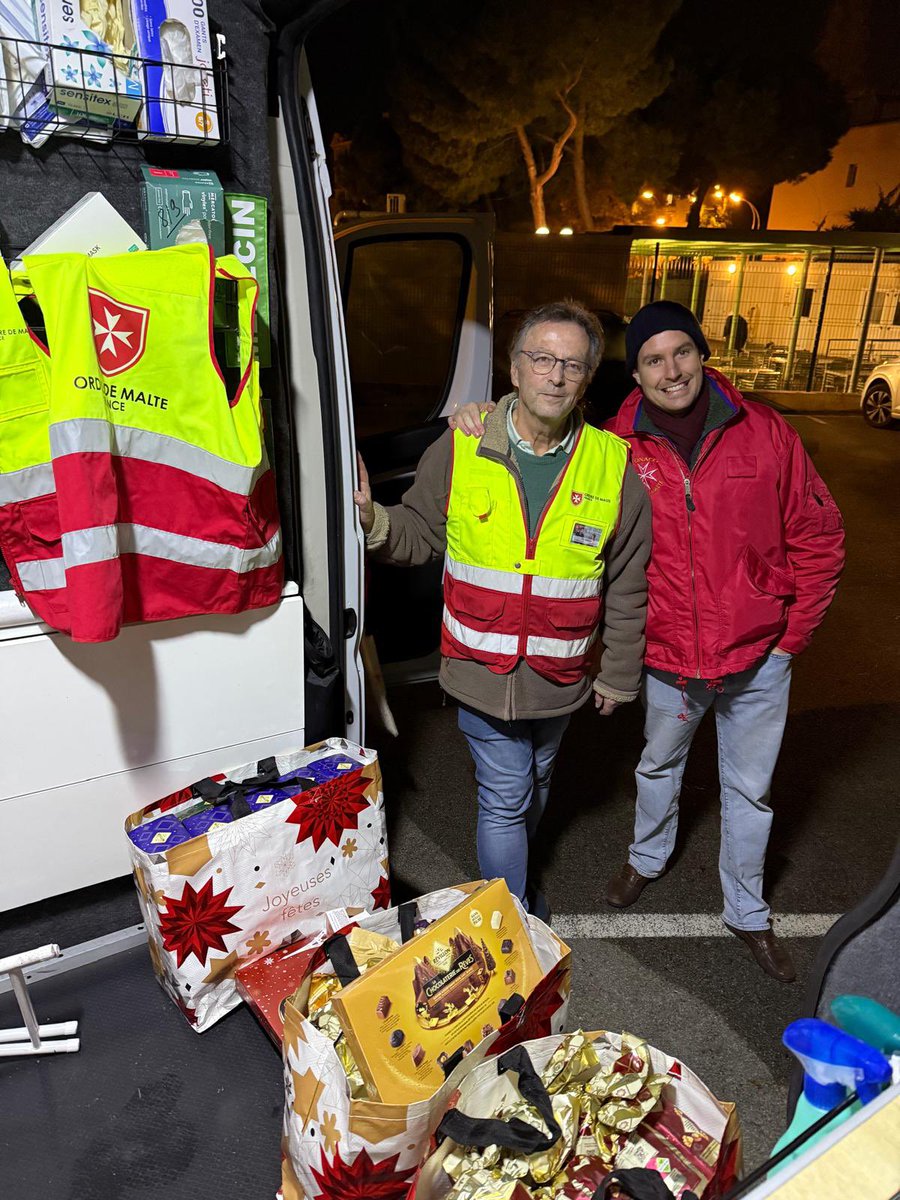 IPA_Monaco's tweet photo. Pour Noël 2024 l’IPA Monaco a remis à la délégation 06 de l’Ordre de Malte France plus de 200 boîtes de chocolats pour les sans abris de Nice. #ordredemalte #ipa #ipamonaco #ipamc https://t.co/NHvtxEVftX